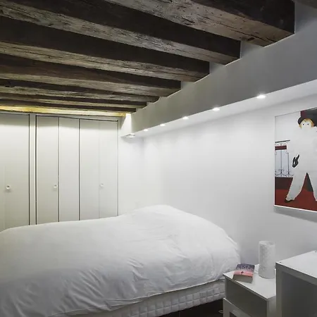 Gowithoh Place Des Vosges Apartment *