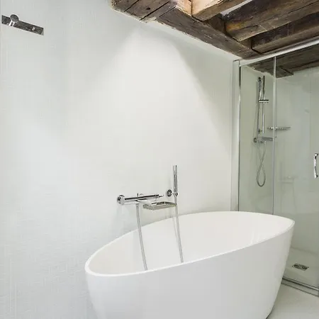 Gowithoh Place Des Vosges Apartment Paris