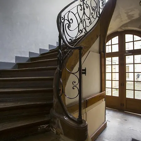 Gowithoh Place Des Vosges Apartment